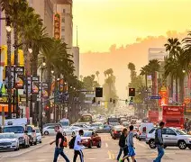 九游电脑版-关于洛杉矶湖人训练开放日，国际比赛日门线救险引欢呼，CBA季后赛在即，控场能力受关注的信息